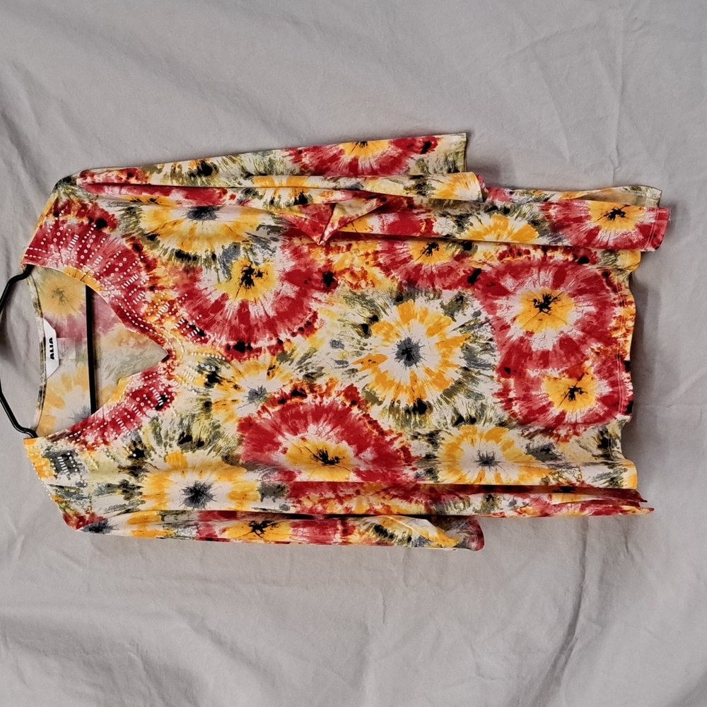Alia 1X colorful ladies top